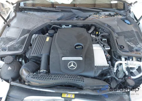 2017 Mercedes-Benz C 300 Sport из США, поврежденный, VIN 55SWF4JB3HU179548